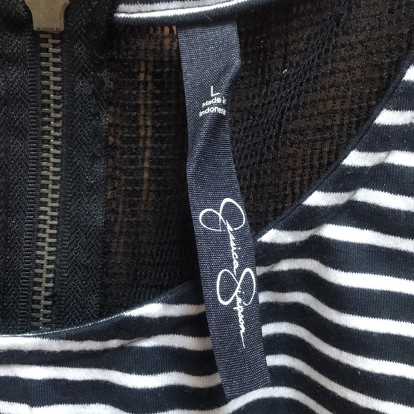 Jessica Simpson cropped top - Picture 2 of 4